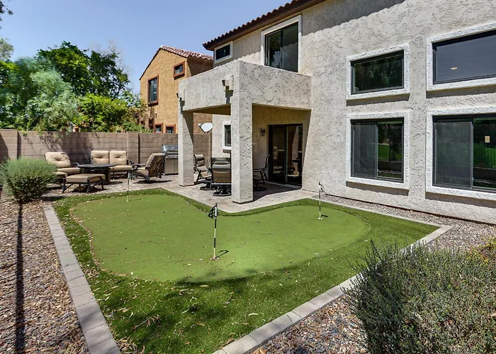 Golfer's Haven! Phx Getaway - 7 Mi To Dtwn! Holiday home *